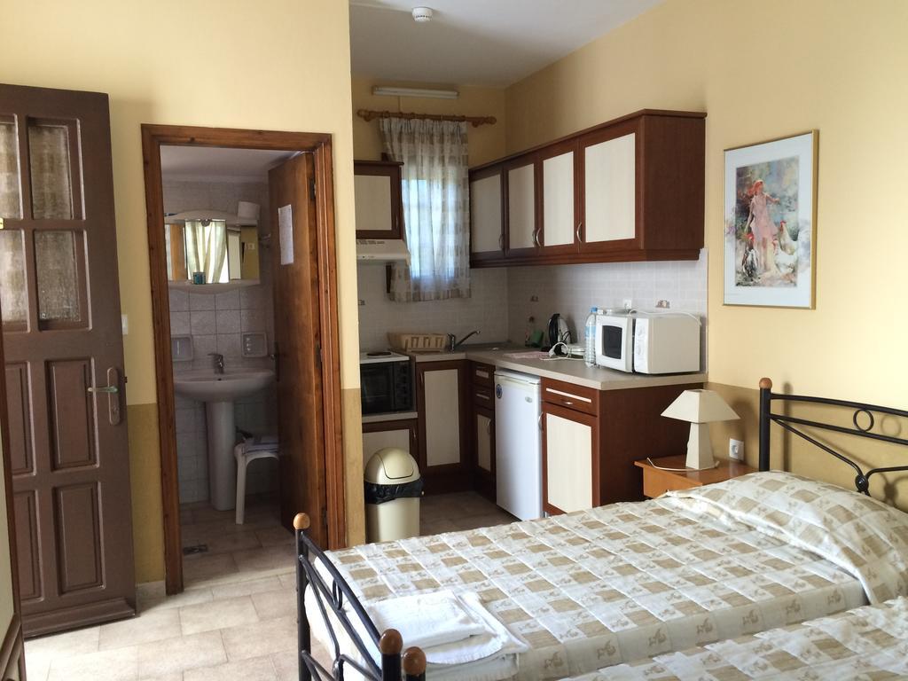 Vasilikos Apartments Paralia Agias Foteinis Exterior foto